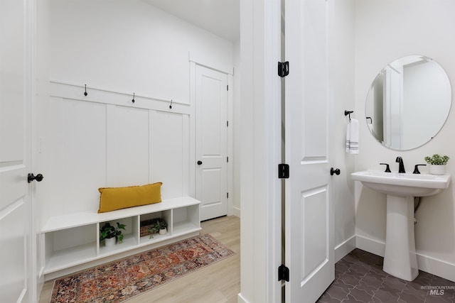 12507 S Lenora Pl, Nampa, ID 83686 - bathroom with baseboards and a sink