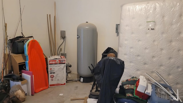 1455 S 2190 E, Malta, ID 83342 - detailed view of unfinished concrete flooring and a water pressure tank