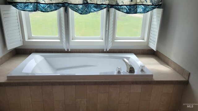 1455 S 2190 E, Malta, ID 83342 - bathroom with a garden tub