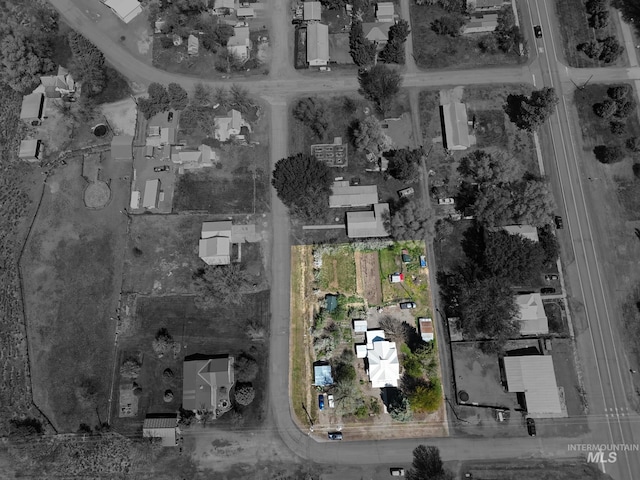 80 W Bridge St, Midvale, ID 83645 - aerial view of property and surrounding area featuring property boundaries highlighted