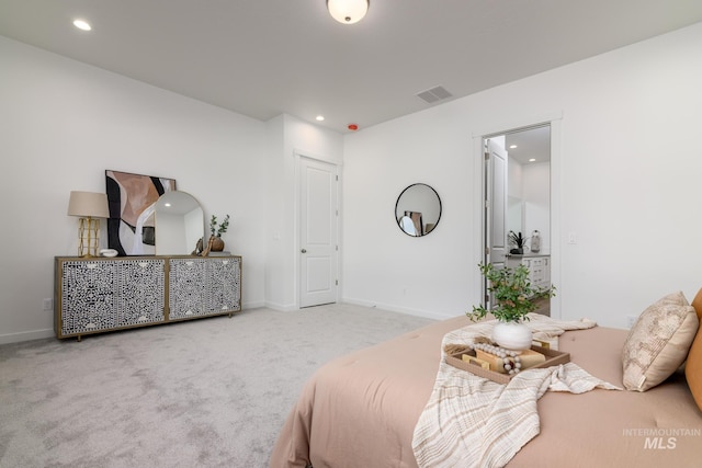 bedroom with carpet, visible vents, baseboards, and recessed lighting