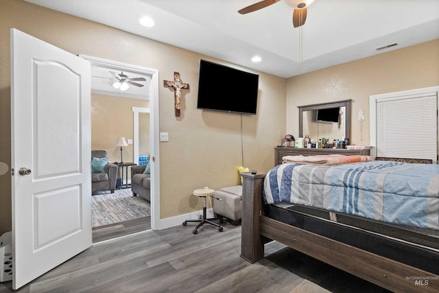 726 Wyoming St, Gooding, ID 83330 - bedroom with recessed lighting, visible vents, ceiling fan, wood finished floors, and baseboards