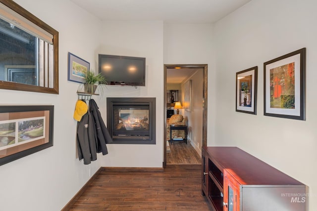 4400 W Pasadena Dr Unit 38, Boise, ID 83705 - hall with wood finished floors and baseboards