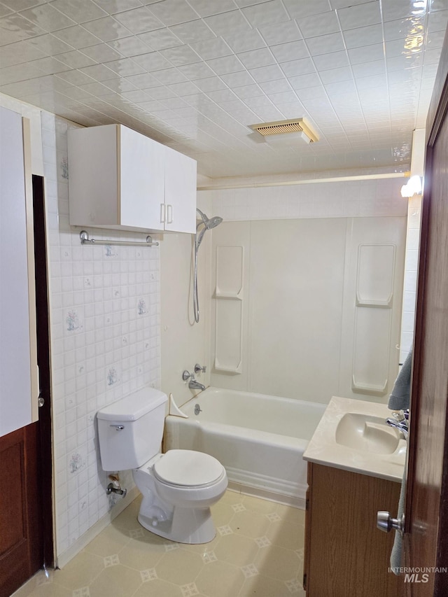 1922 9th Ave, Lewiston, ID 83501 - full bathroom with toilet, shower / washtub combination, and vanity