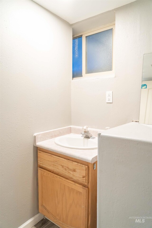 224 S Fern St, Nampa, ID 83686 - bathroom featuring vanity