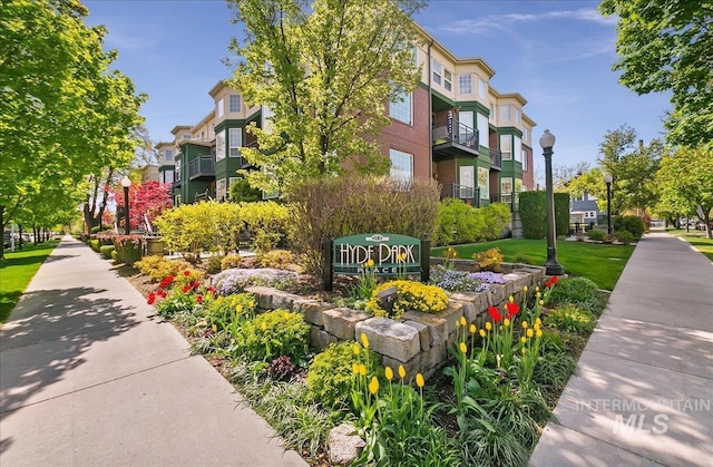 view of home's community