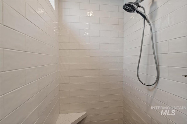 4772 W Barnview Dr, Boise, ID 83614 - full bathroom with tiled shower