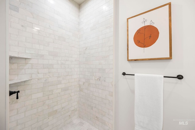 1435 N Garden, Boise, ID 83706 - bathroom with tiled shower