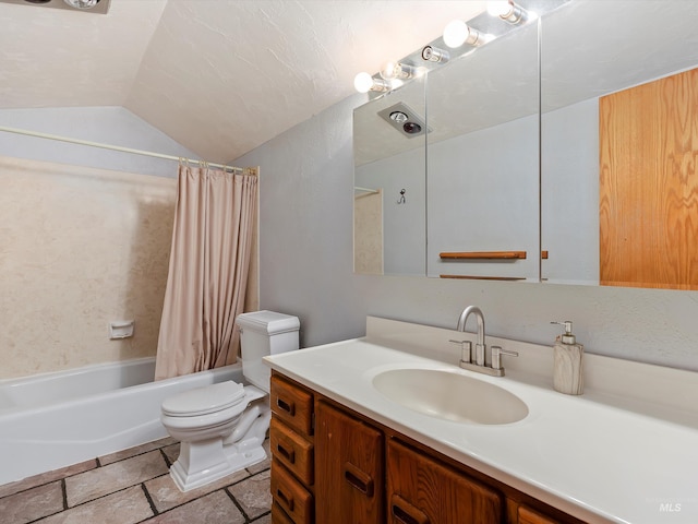 1872 E 1750 S, Gooding, ID 83330 - bathroom featuring toilet, shower / bath combo with shower curtain, vanity, and vaulted ceiling