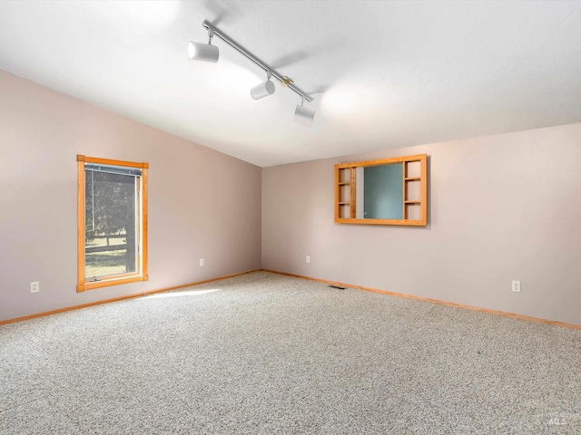 1872 E 1750 S, Gooding, ID 83330 - carpeted spare room with baseboards and track lighting
