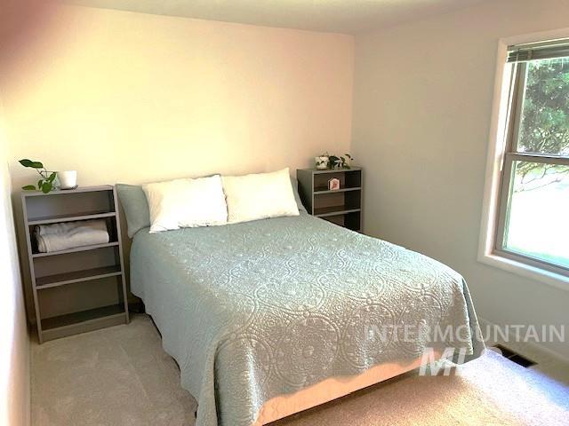 bedroom with carpet
