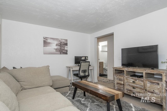 living room with carpet flooring