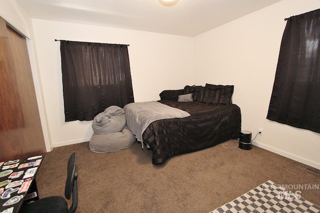 bedroom featuring carpet floors