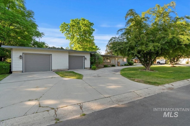 6917 W Randolph Dr, Boise, ID 83709 - view of front facade with a front yard and driveway