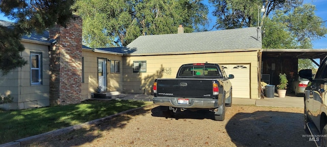 view of front facade featuring a garage