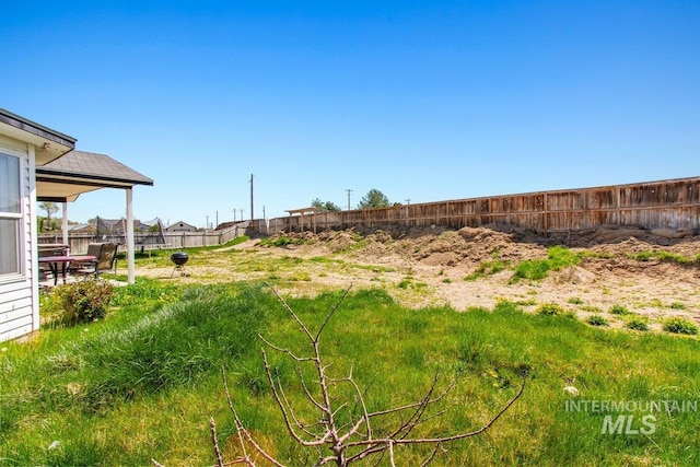 16042 N Saint Helens Dr, Nampa, ID 83651 - view of yard featuring fence
