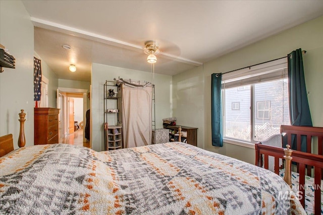 bedroom featuring ceiling fan