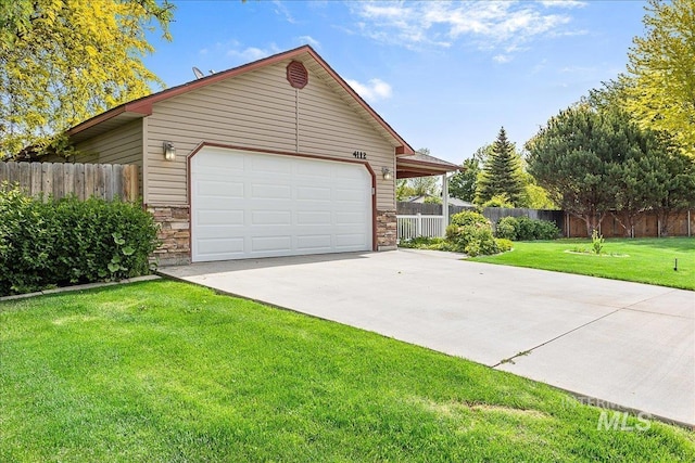 4112 W Cherrytree Ct, Meridian, ID 83642 - garage featuring concrete driveway
