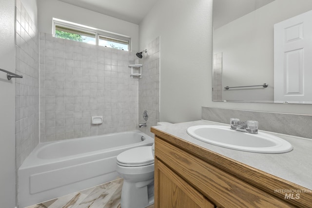 2943 S Zach Pl, Boise, ID 83706 - bathroom featuring vanity, toilet, and washtub / shower combination