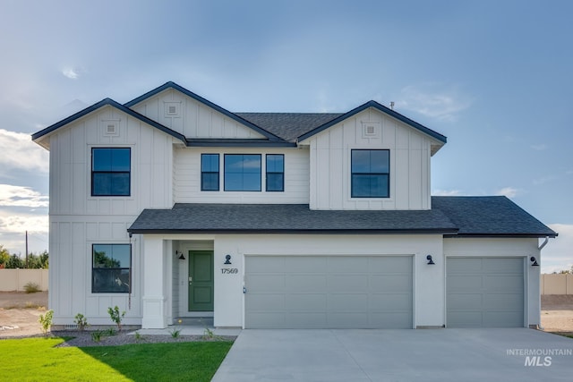 view of front facade with a garage