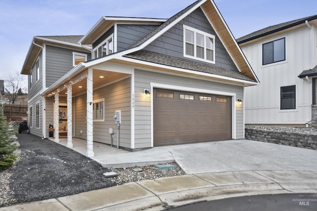 view of front facade featuring a garage