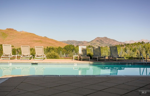 4139 Bluff Condo Dr, Sun Valley, ID 83353 - community pool featuring a mountain view