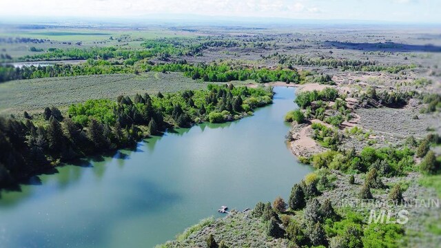 1555 Sadorus Hill Rd, Ashton, ID 83420