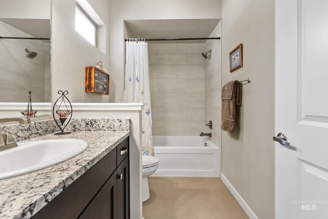 full bath featuring toilet, baseboards, shower / bath combination with curtain, and vanity