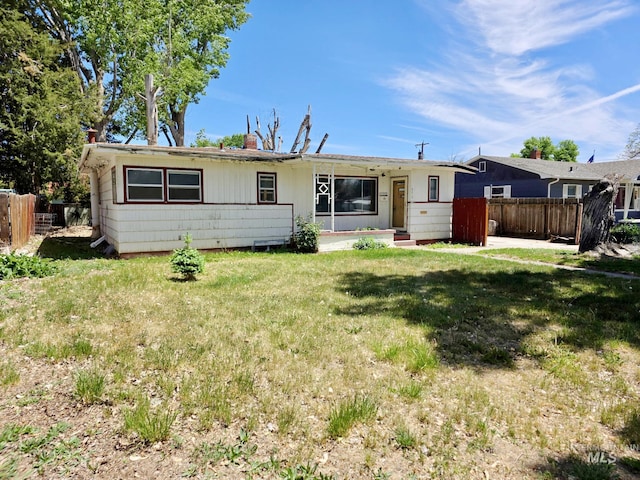 view of front of property