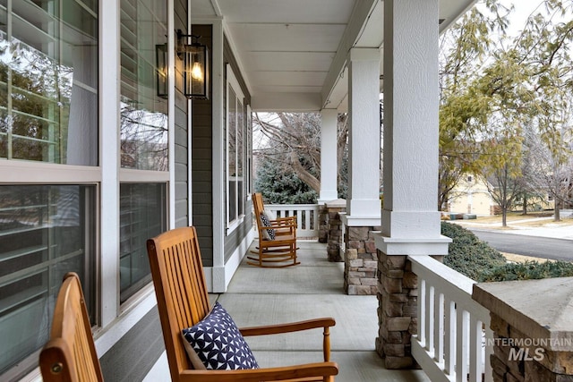 view of patio featuring covered porch