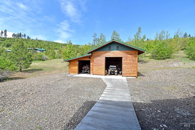 view of outdoor structure