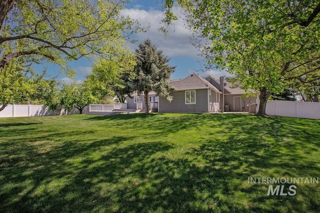 2500 W Orchard Ave, Nampa, ID 83651 - view of yard with a fenced backyard