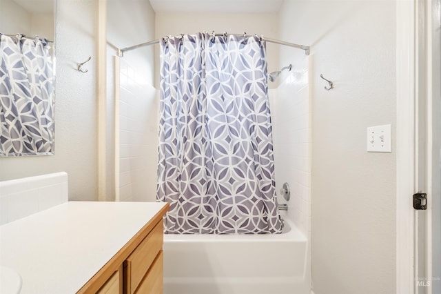 3189 S Kramer Ln, Boise, ID 83706 - bathroom with vanity and shower / tub combo