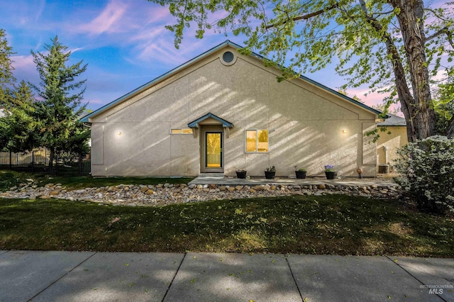 3189 S Kramer Ln, Boise, ID 83706 - view of front of home featuring fence