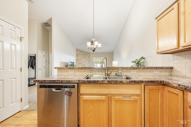 3189 S Kramer Ln, Boise, ID 83706 - kitchen featuring visible vents, stainless steel dishwasher, a sink, a notable chandelier, and light wood-style floors