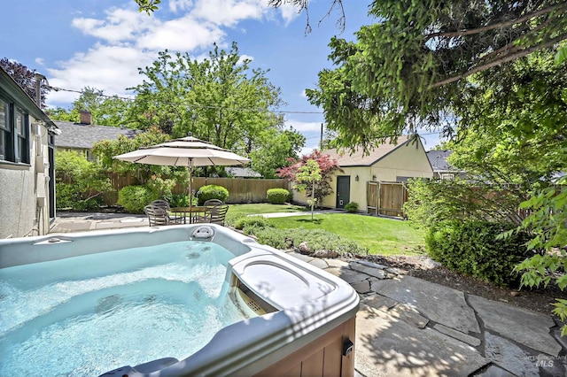 913 N 22nd St, Boise, ID 83702 - view of swimming pool with a hot tub