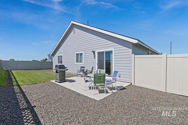 19339 Susquehanna Way, Caldwell, ID 83605 - back of property featuring a patio area
