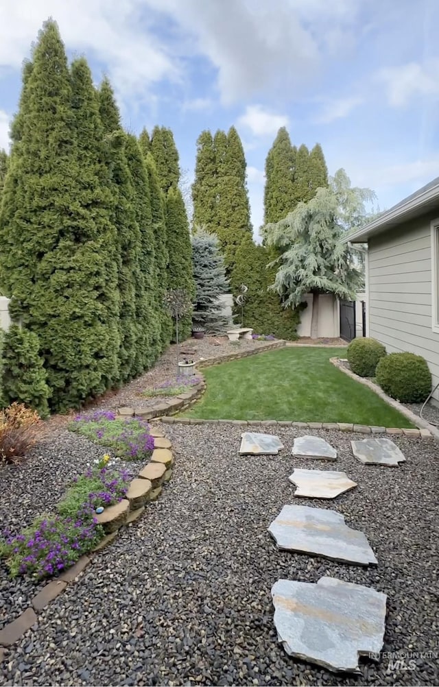 2479 N Devlin Ave, Meridian, ID 83646 - view of green lawn