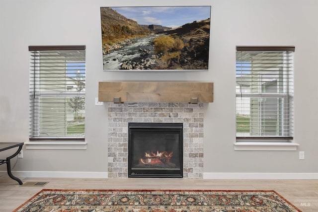 1010 Blueridge Dr, Kimberly, ID 83341 - detailed view of wood finished floors and a fireplace