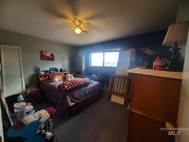 bedroom with ceiling fan