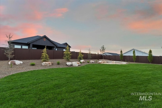 9989 W Bouvardia St, Star, ID 83699 - view of yard at dusk