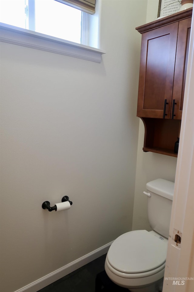 bathroom featuring toilet