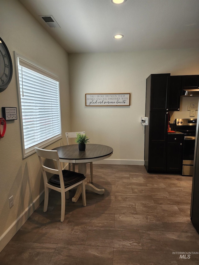 1018 S Washington Ave, Emmett, ID 83617 - dining room with dark hardwood / wood-style floors