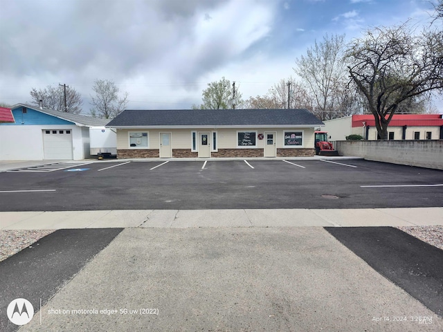 1018 S Washington Ave, Emmett, ID 83617 - view of vehicle parking