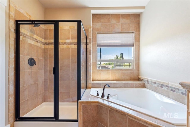 1112 W Belknap Dr, Nampa, ID 83686 - full bath with a garden tub and a stall shower