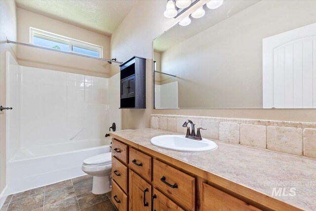 1112 W Belknap Dr, Nampa, ID 83686 - full bath with vanity and tub / shower combination
