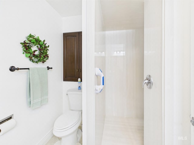 11 N 3rd W, St, Paul, ID 83347 - bathroom featuring baseboards and toilet
