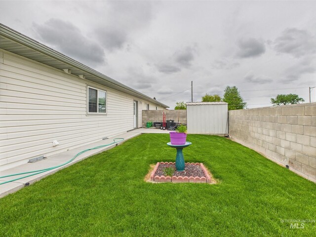 11 N 3rd W, St, Paul, ID 83347 - view of yard with a patio area