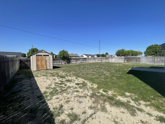 3915 N Abbott St, Caldwell, ID 83607 - view of yard featuring a shed and an outdoor structure