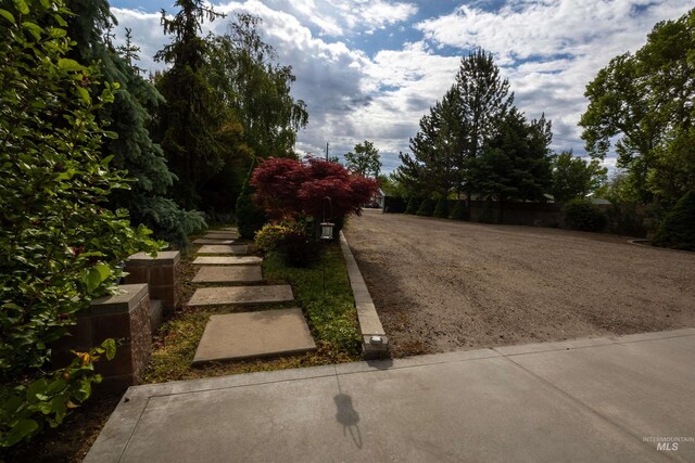 2105 N Washington Ave, Emmett, ID 83617 - view of concrete driveway